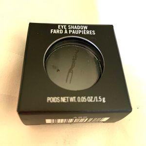 NIB - MAC eye shadow - Carbon Matte